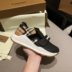 Burberry Low Shoes